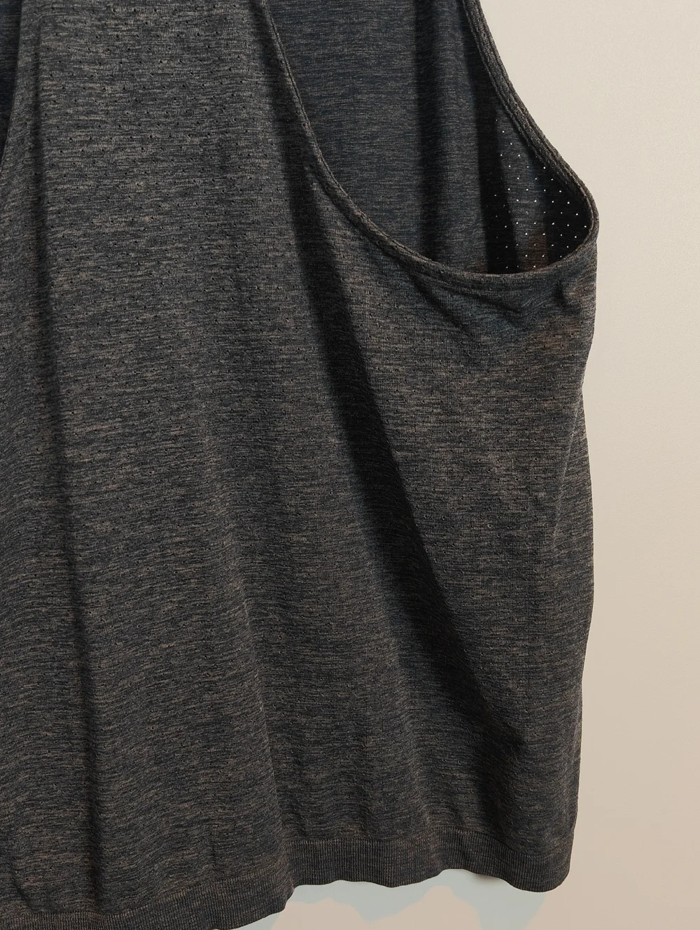 ATHLETA Reverb High Neck Tank Top Chalkboard Racerback Athletic Size Small - Picture 12 of 16